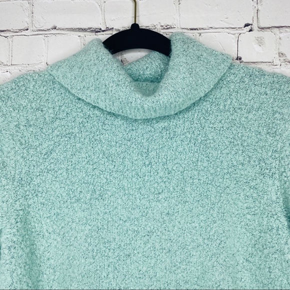 JH Collectibles Women’s Turtle Neck Sweater Medium - Picture 6 of 9